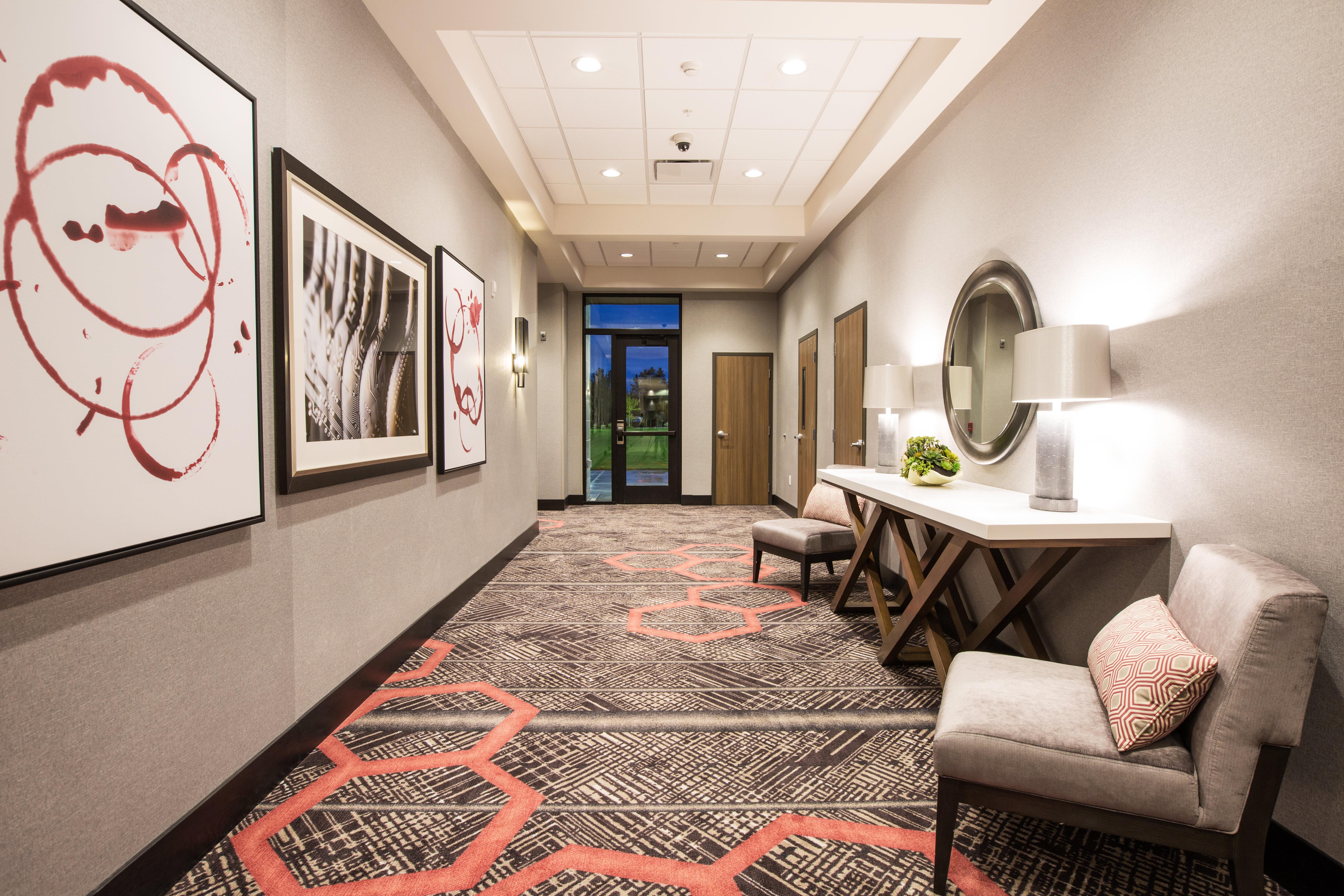 Holiday Inn Portland West - Hillsboro By Ihg Exterior photo